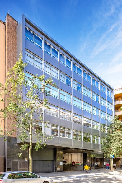 Carrer de Galileu, 303, Barcelona, Barcelona for lease - Primary Photo - Image 1 of 4