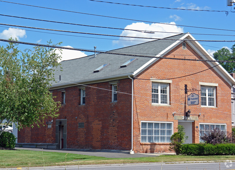 2301 Western Ave, Guilderland, NY for sale - Primary Photo - Image 1 of 1