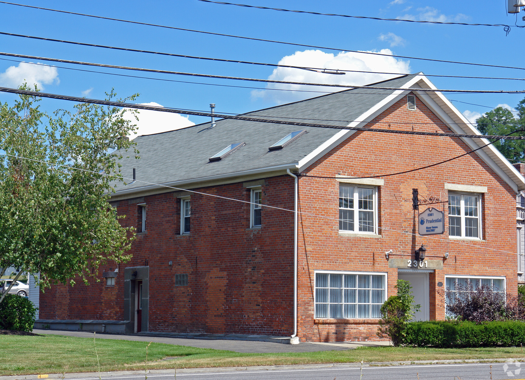 2301 Western Ave, Guilderland, NY for sale Primary Photo- Image 1 of 1