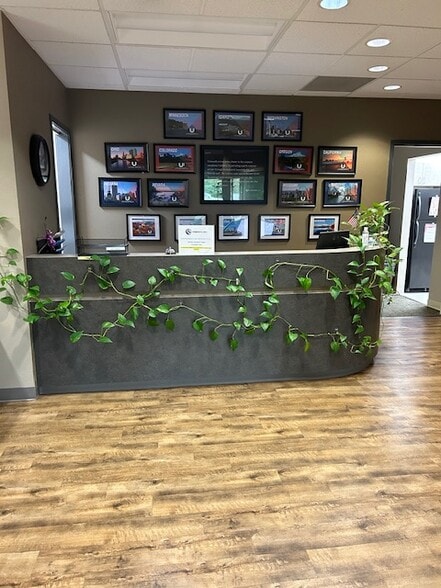 698 12th St SE, Salem, OR for lease - Interior Photo - Image 3 of 12