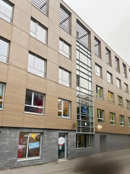 Bureau dans Clichy à louer - Photo du bâtiment - Image 1 de 8