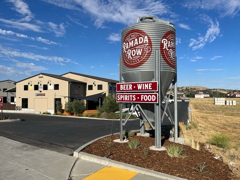 3310 Ramada Dr, Paso Robles, CA for lease - Building Photo - Image 2 of 8