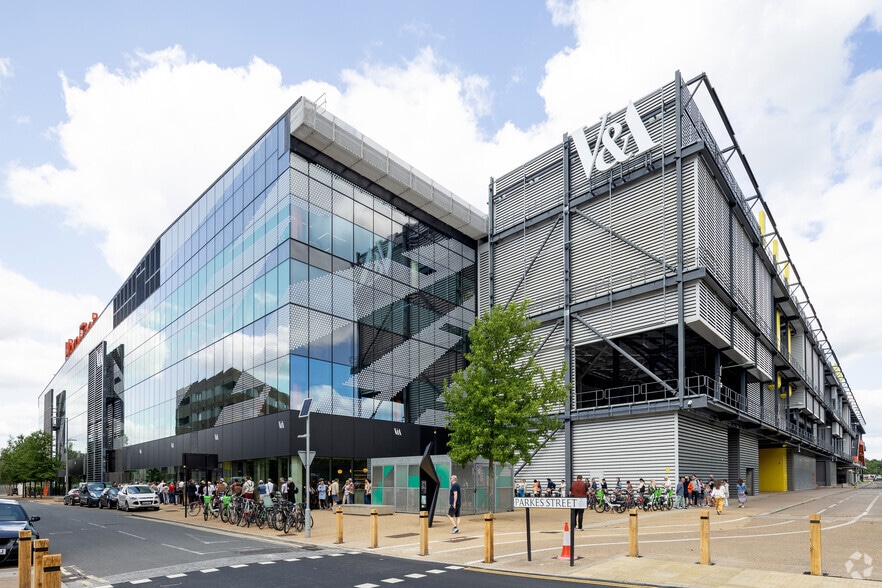 Queen Elizabeth Olympic Park, London for lease - Primary Photo - Image 1 of 46