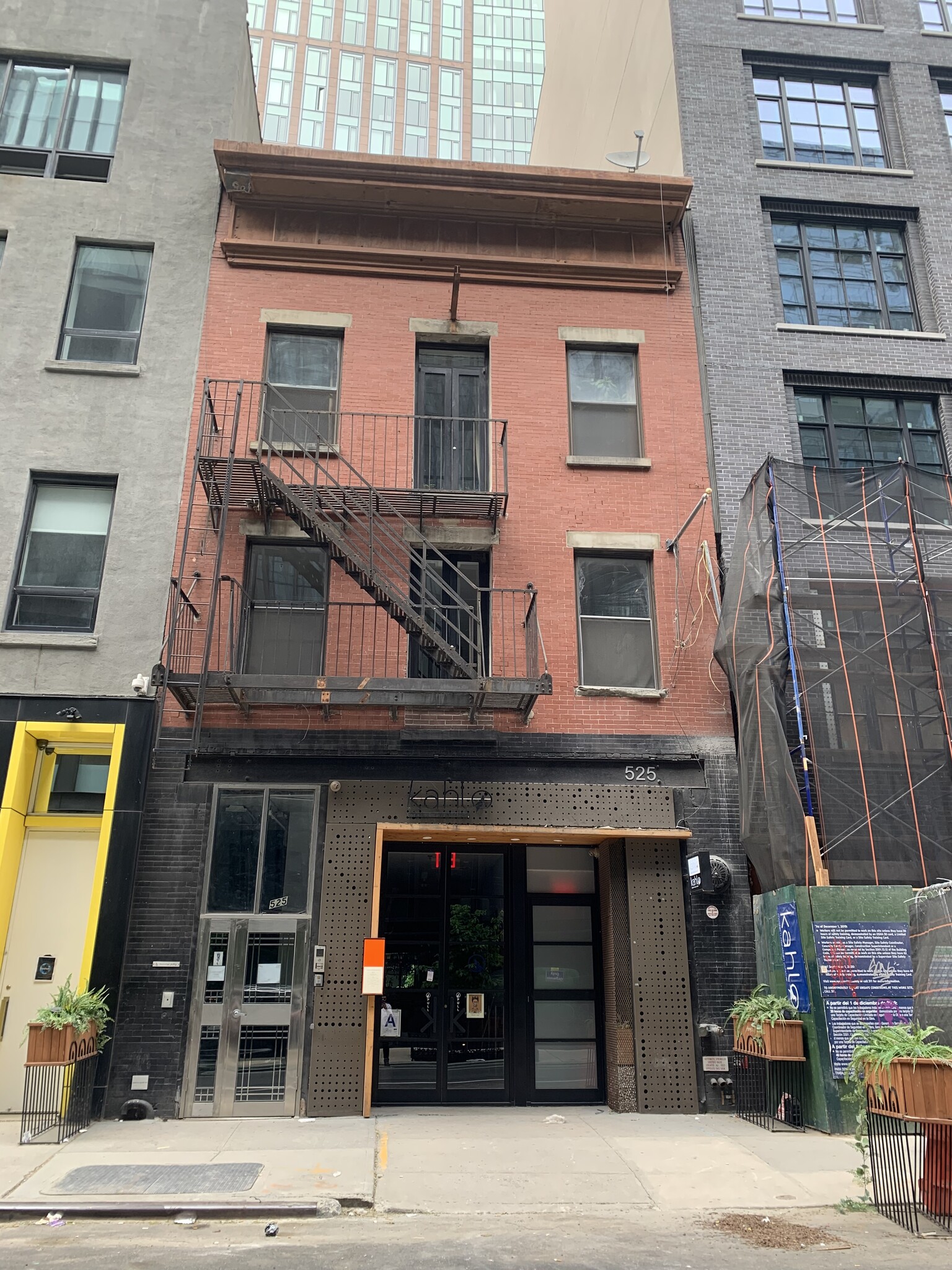 525 W 29th St, New York, NY for sale Building Photo- Image 1 of 1