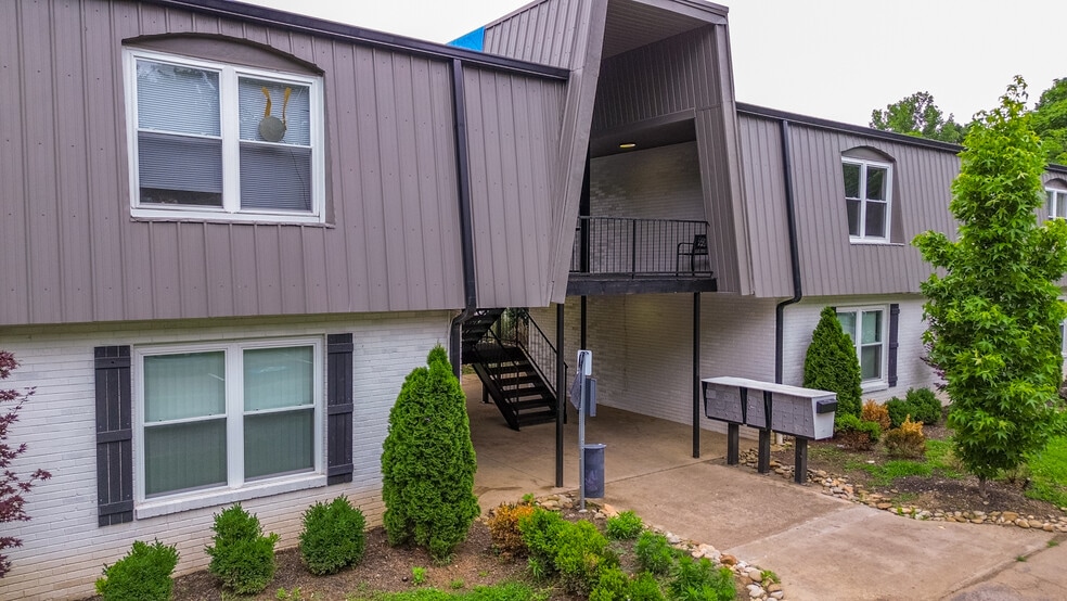 117 Cedarwood Dr, Lebanon, TN for sale - Building Photo - Image 3 of 65