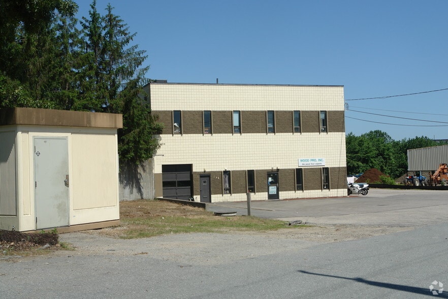 144 Bignall St, Warwick, RI for lease - Building Photo - Image 2 of 4