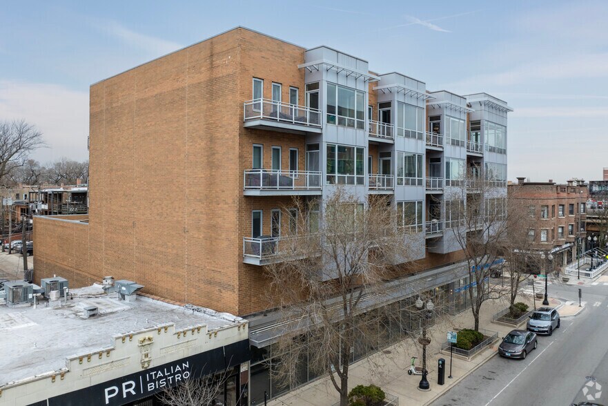 3916-3920 N Sheridan Rd, Chicago, IL à louer - Photo du bâtiment - Image 3 de 8