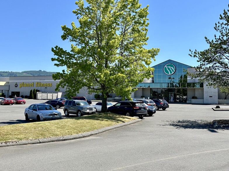 351 Three Rivers Dr, Kelso, WA for lease - Building Photo - Image 1 of 15