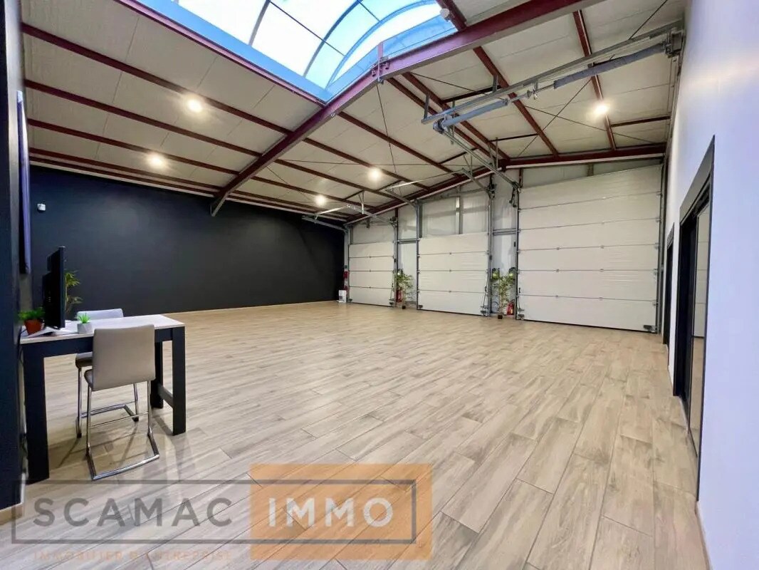 Flex in MONTEREAU FAUT YONNE for sale Building Photo- Image 1 of 11