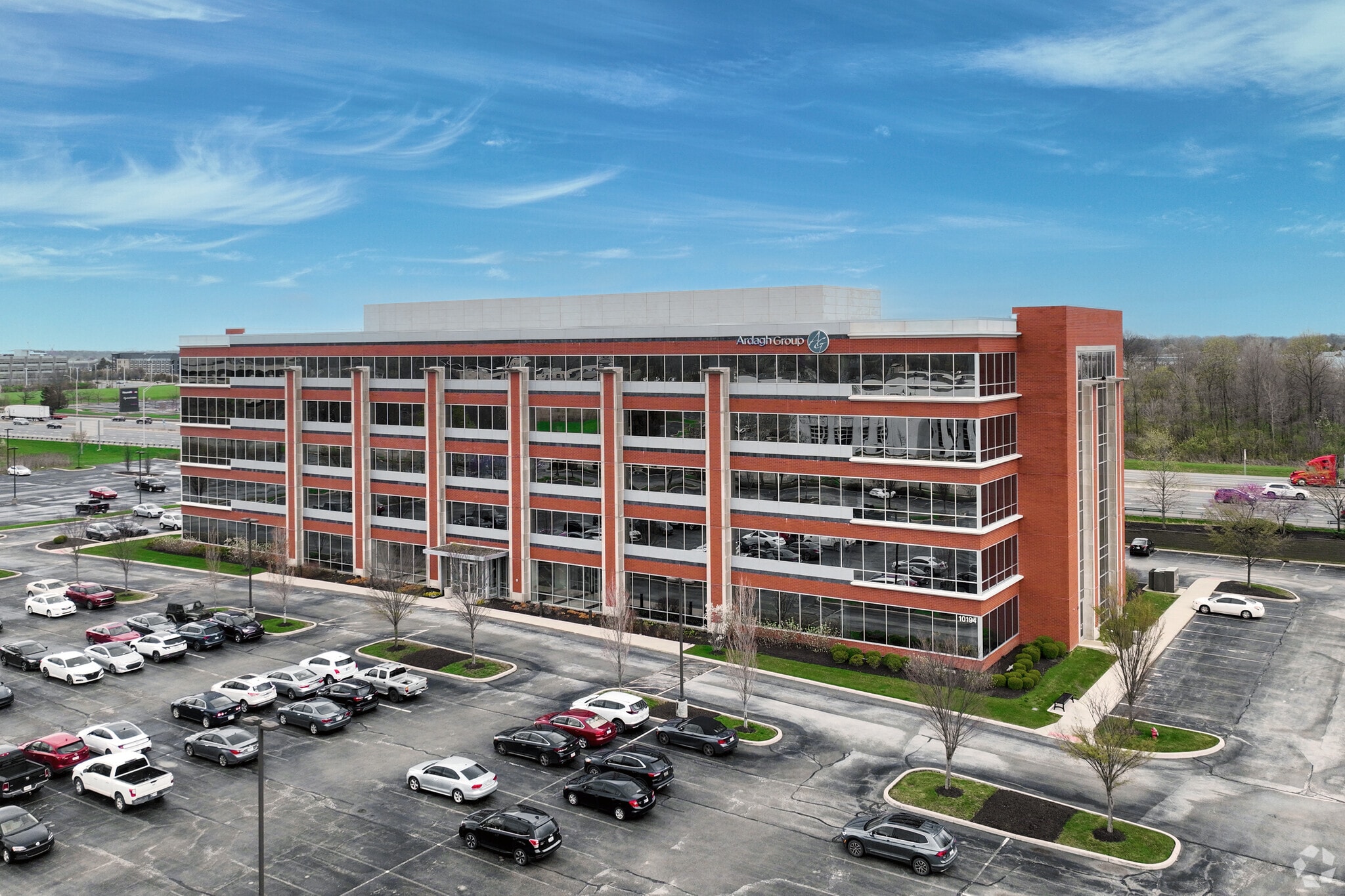 10194 Crosspoint Blvd, Fishers, IN for lease Primary Photo- Image 1 of 6