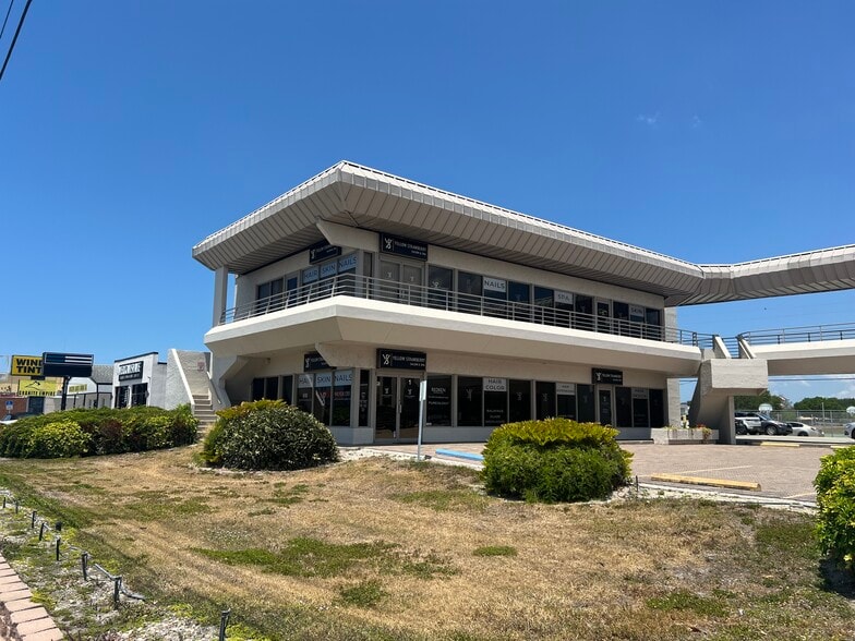 2345 Bee Ridge Rd, Sarasota, FL for sale - Building Photo - Image 2 of 30