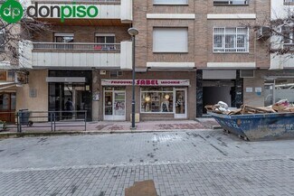 Plus de détails pour Calle San Juan de Letrán, 3, Granada - Commerce de détail à vendre