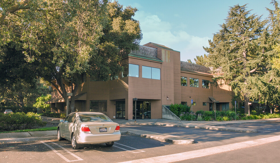 2204 Grant Rd, Mountain View, CA for lease - Primary Photo - Image 1 of 6