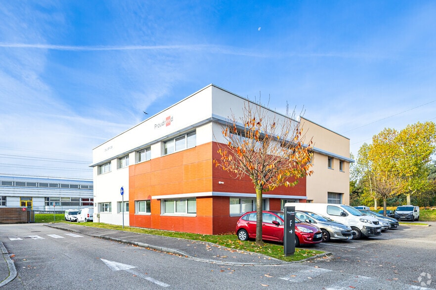 50 Rue Jean Zay, Saint-Priest à louer - Photo principale - Image 1 de 2