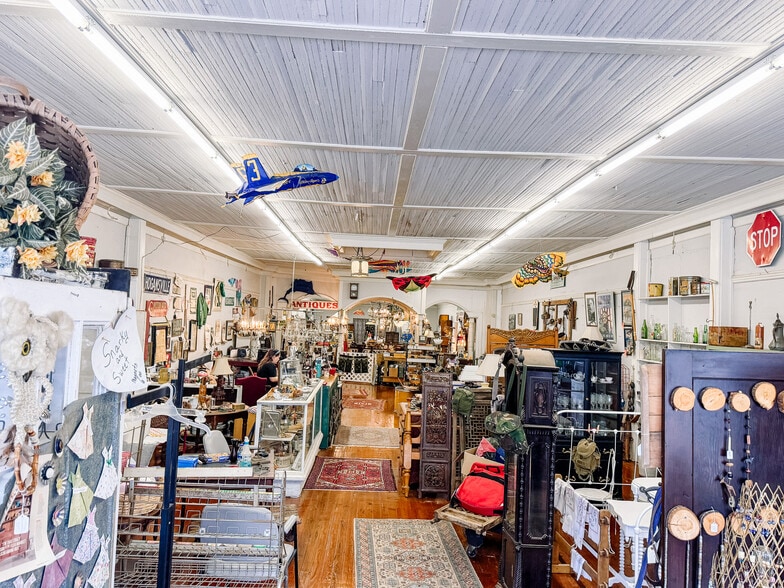 304 E Main St, Hogansville, GA for sale - Interior Photo - Image 3 of 4