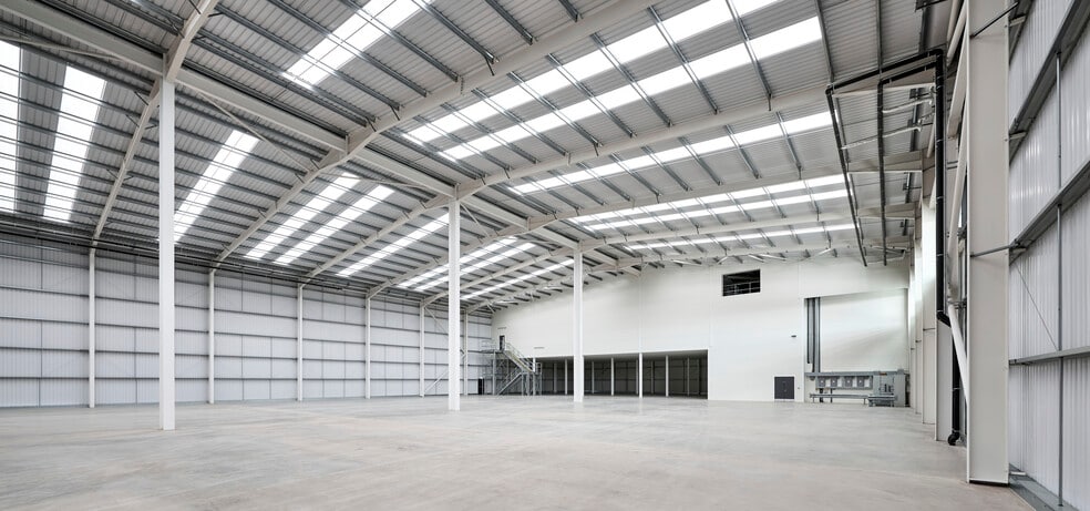 Nova, Oxford for lease - Building Photo - Image 3 of 10