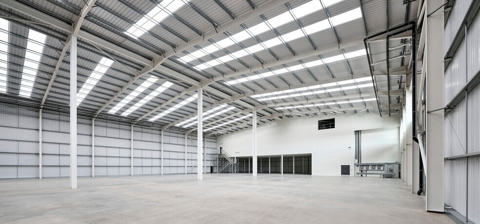 Nova, Oxford à louer - Photo du bâtiment - Image 3 de 10