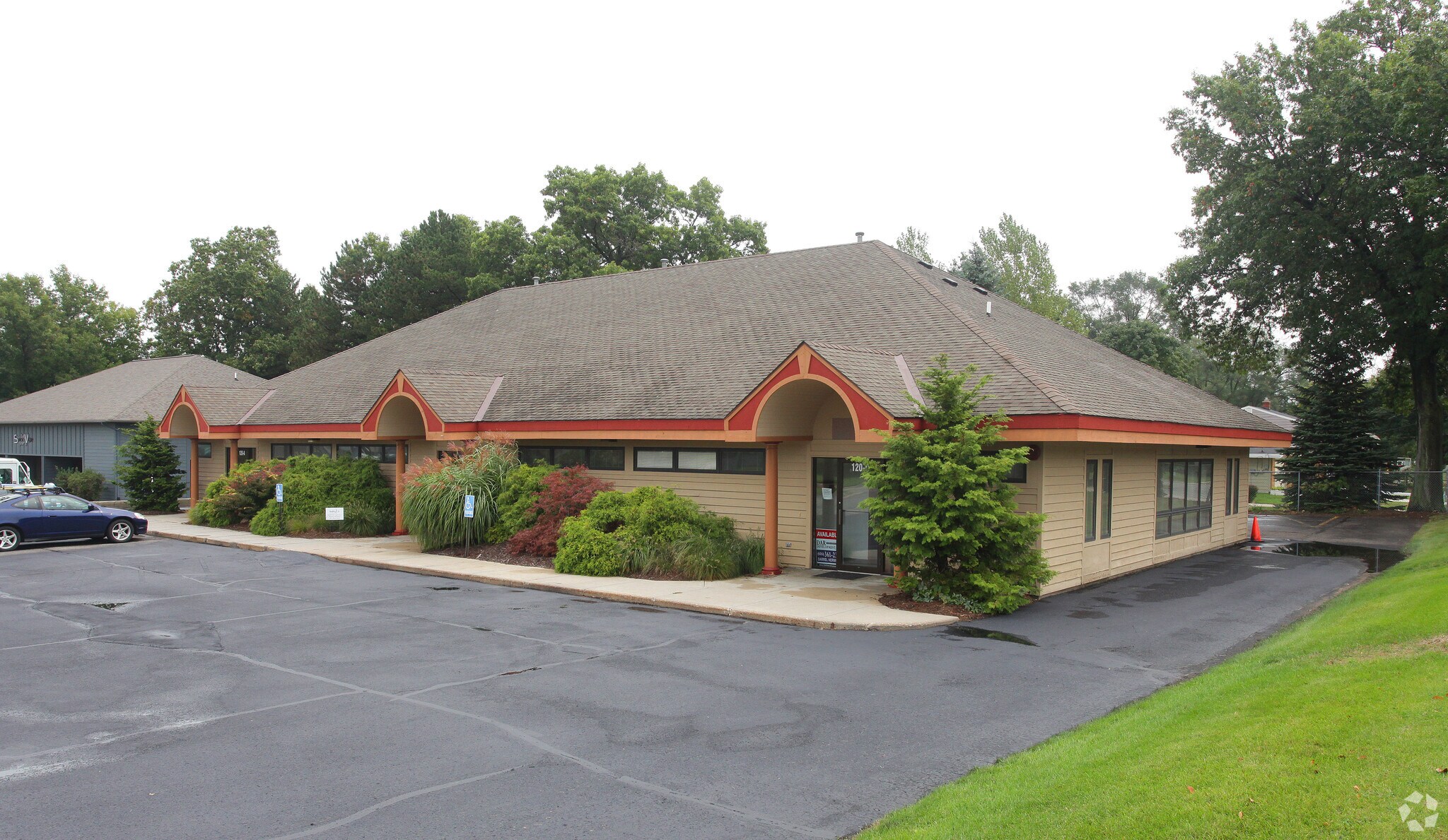 120 Marcell Dr NE, Rockford, MI for lease Primary Photo- Image 1 of 3