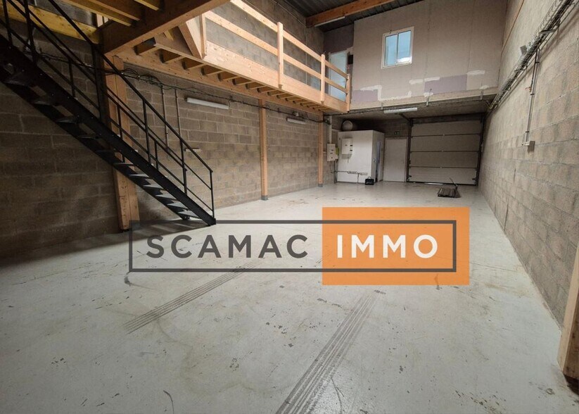 Industrial in Saint-Soupplets for lease - Interior Photo - Image 2 of 9
