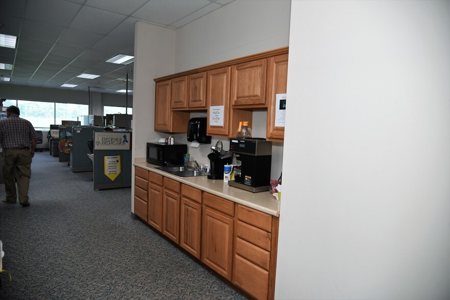 100-120 Dawson Dr, Winchester, VA à vendre - Photo intérieure - Image 2 de 9