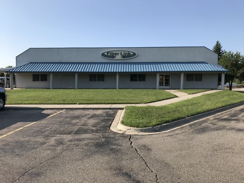 3529 Genesee Rd, Lapeer, MI for lease - Building Photo - Image 2 of 10