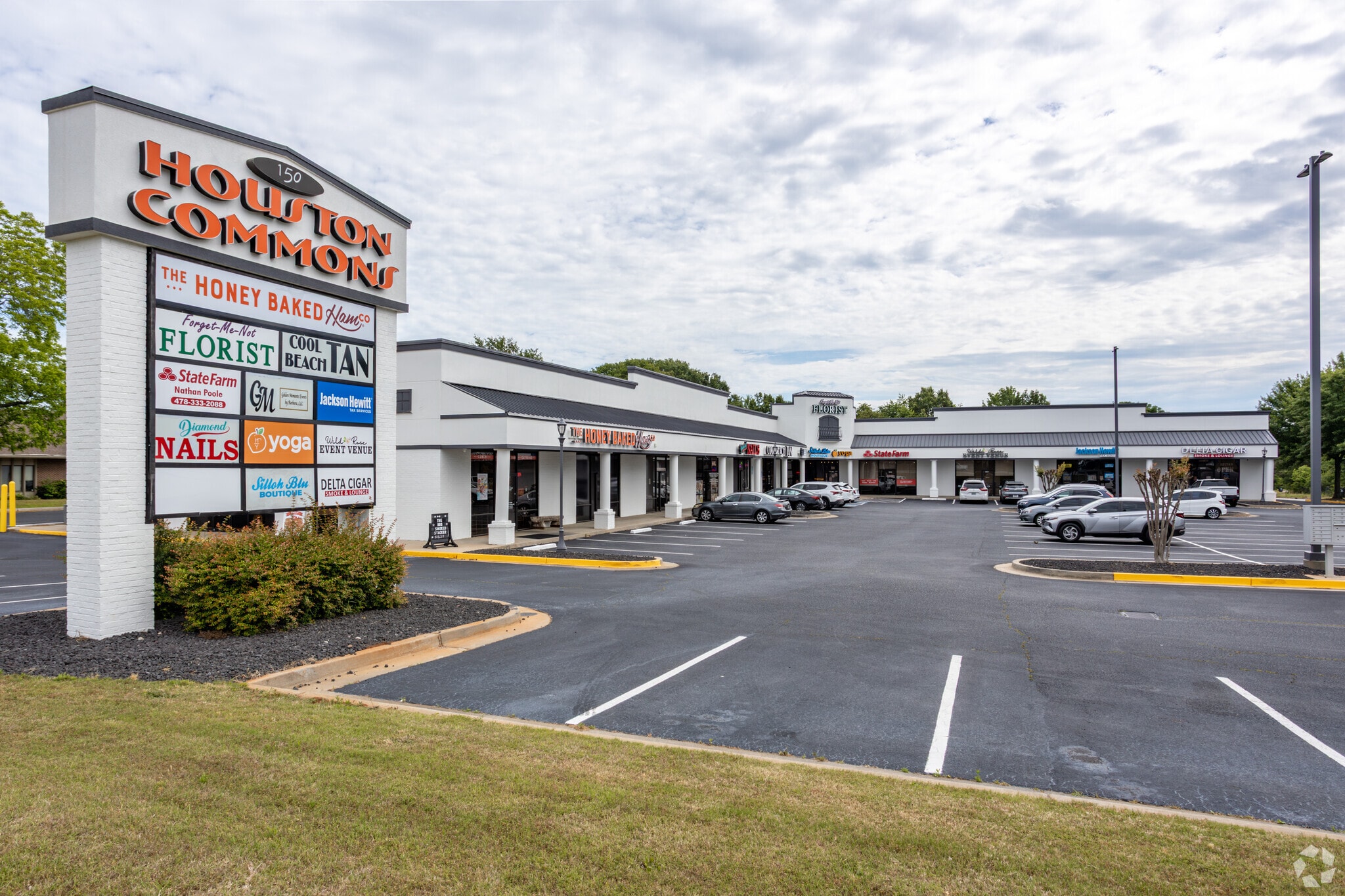 150 S Houston Lake Rd, Warner Robins, GA for lease Primary Photo- Image 1 of 17
