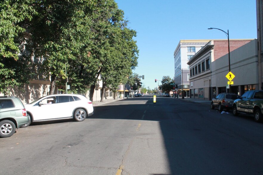 28 S American St, Stockton, CA for sale - Interior Photo - Image 2 of 29