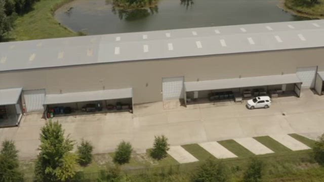2413 Roy Rd, Pearland, TX à vendre - Vidéo sur l’inscription commerciale - Image 2 de 8