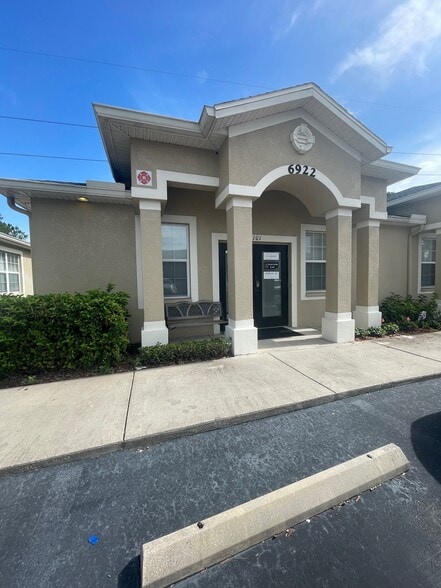6922 Linebaugh Ave, Tampa, FL for lease - Building Photo - Image 2 of 11