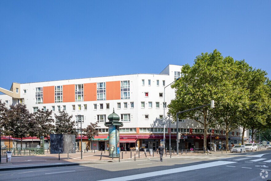 Bureau dans 170 Boulevard Anatole France, SAINT-DENIS à louer - Photo du bâtiment - Image 2 de 4