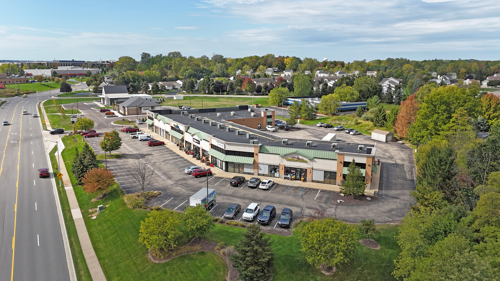 1011-1045 Gezon Pky SW, Wyoming, MI for sale Building Photo- Image 1 of 5