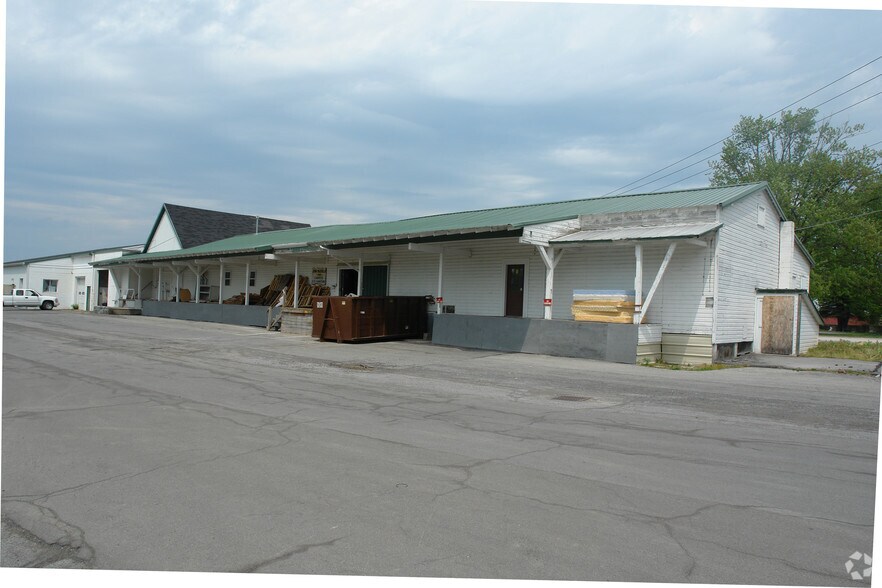 104 Lenox Ave, Oneida, NY à vendre - Photo du bâtiment - Image 3 de 23