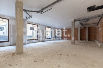Commerce de détail dans Rubí, Barcelona à louer Photo intérieure- Image 2 de 12