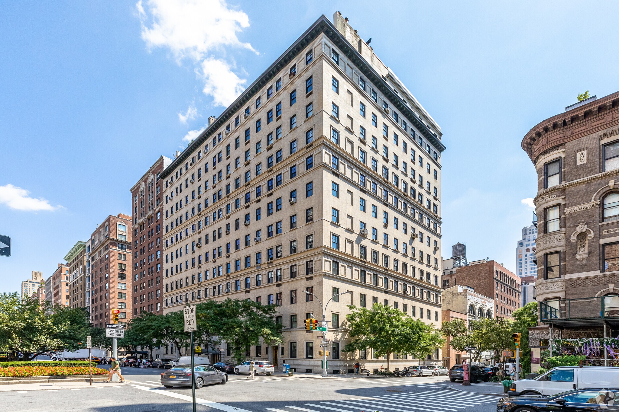 969 Park Ave, New York, NY for lease Primary Photo- Image 1 of 23