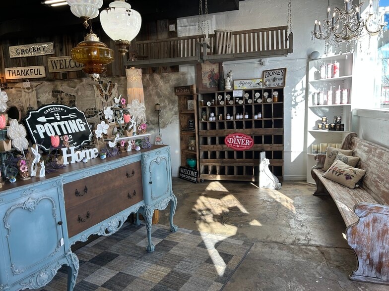 1407 2nd St S, Nampa, ID à vendre - Photo intérieure - Image 3 de 8