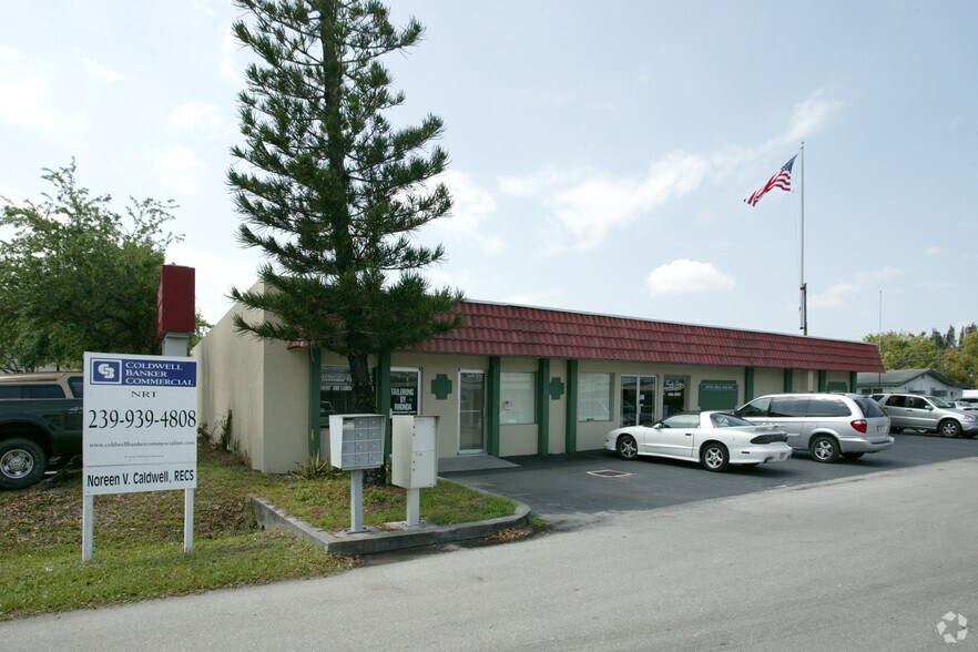 39 Mildred Dr, Fort Myers, FL à vendre - Photo du bâtiment - Image 3 de 10