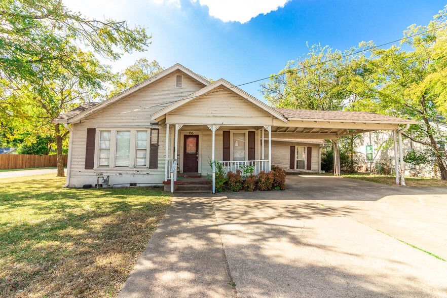 106 S Jefferson St, Kaufman, TX à vendre - Photo du b timent - Image 1 de 15