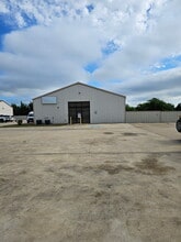 1503 W Stan Schlueter Loop, Killeen, TX à louer Photo intérieure- Image 2 de 33