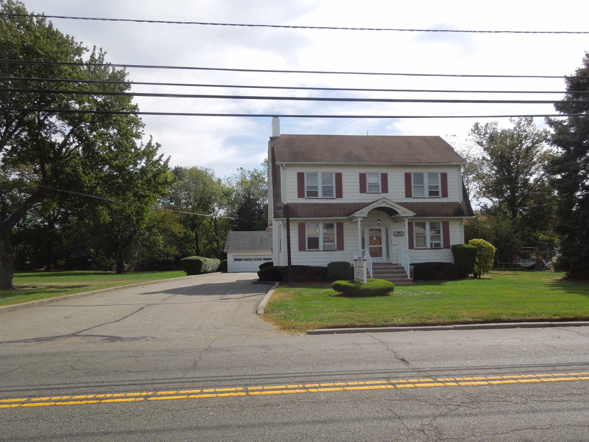 142 Oak Tree Ave, South Plainfield, NJ à louer Autre- Image 1 de 9