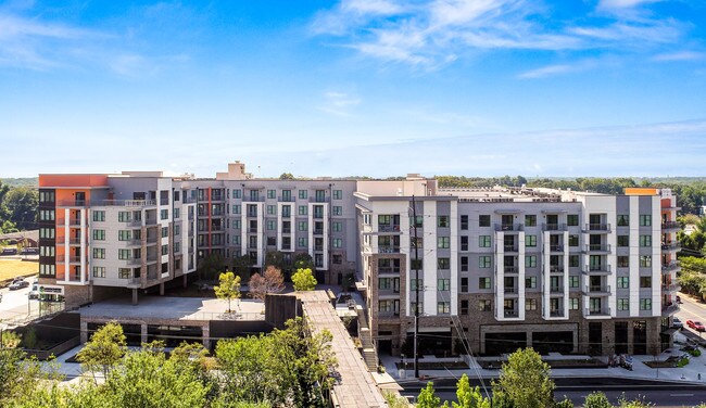 More details for 2641 E College Ave, Decatur, GA - Retail for Lease