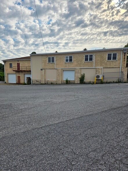 3488 Board Rd, York, PA for sale - Building Photo - Image 3 of 4