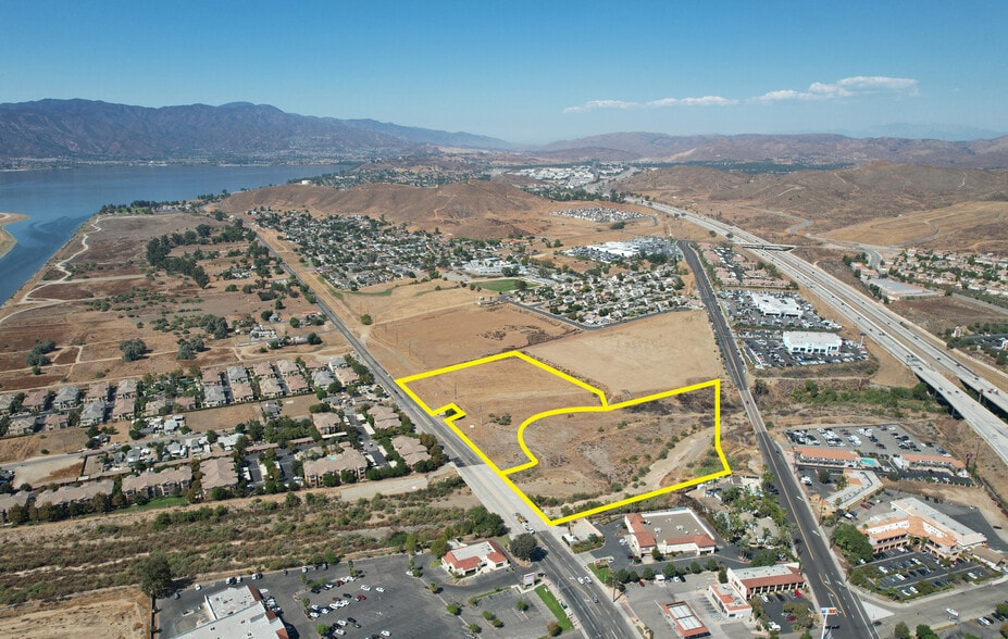 12.37 AC Lakeshore Drive, Lake Elsinore, CA for sale - Building Photo - Image 2 of 10