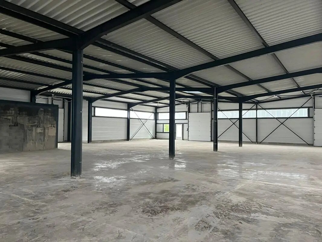Flex in Besançon for lease Interior Photo- Image 1 of 6