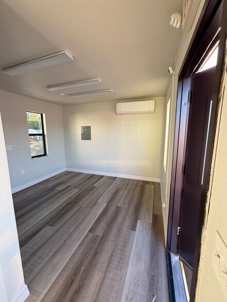 8622 Lipan Rd, Houston, TX à louer - Photo intérieure - Image 3 de 12