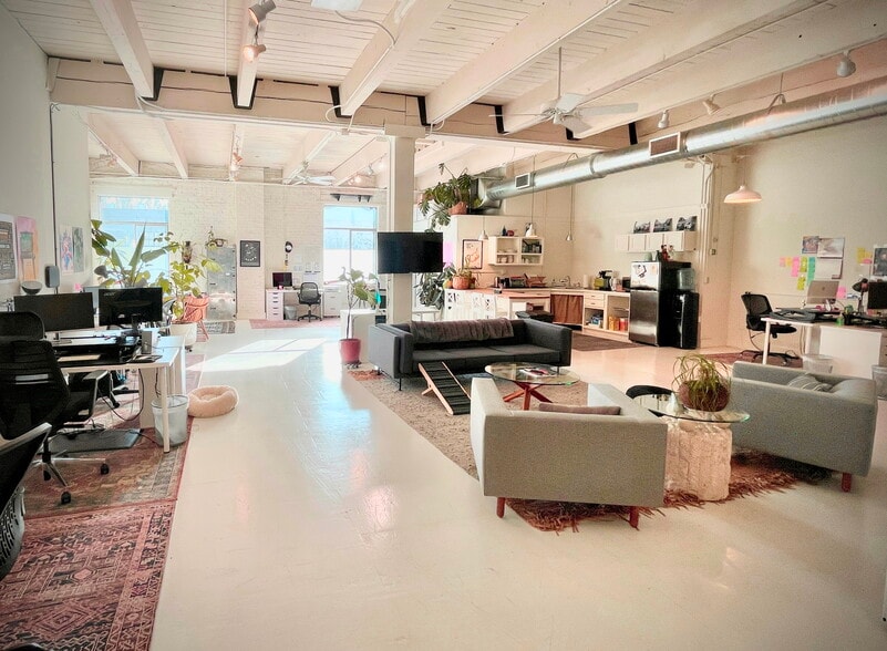 911 E Pike St, Seattle, WA à louer - Photo intérieure - Image 3 de 4