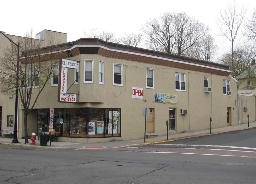 643-645 Anderson Ave, Cliffside Park, NJ for sale - Primary Photo - Image 1 of 1