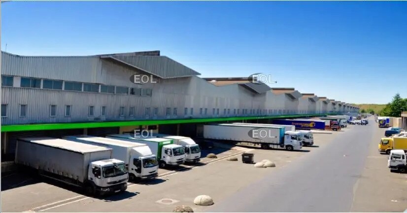 Industrial in Aulnay-sous-Bois for lease - Building Photo - Image 1 of 1