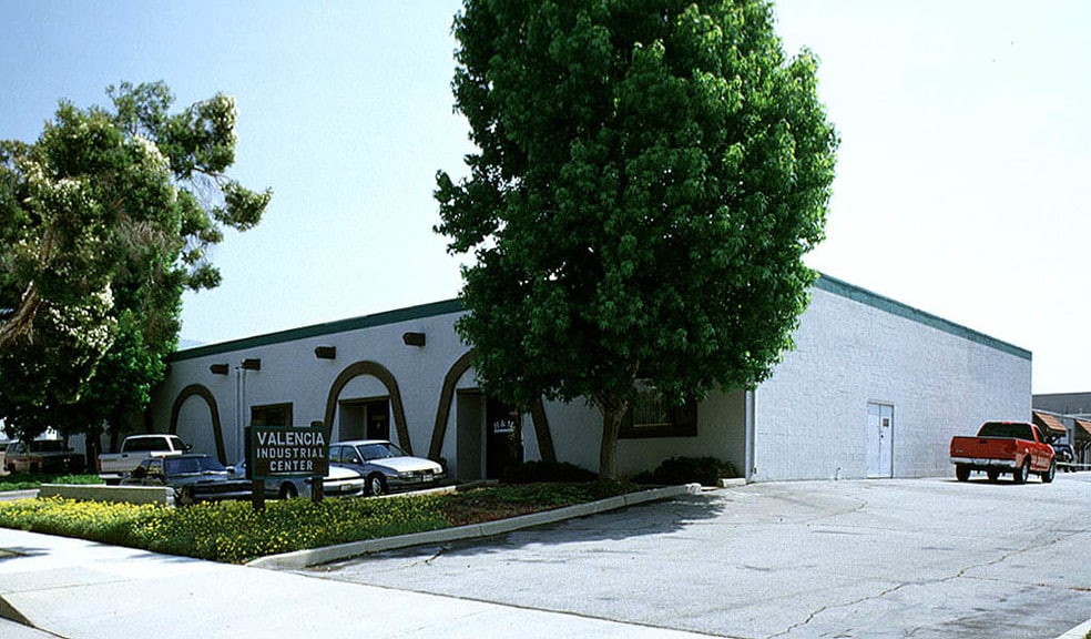 124-136 S Valencia Ave, Glendora, CA à louer - Photo du bâtiment - Image 2 de 7