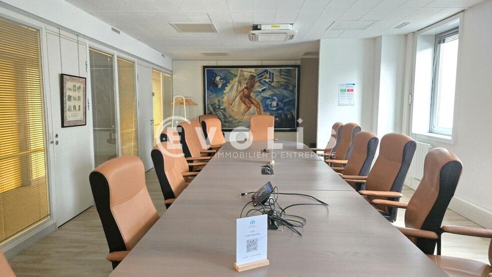 39-41 Rue Louis Blanc, Courbevoie for lease - Building Photo - Image 3 of 15