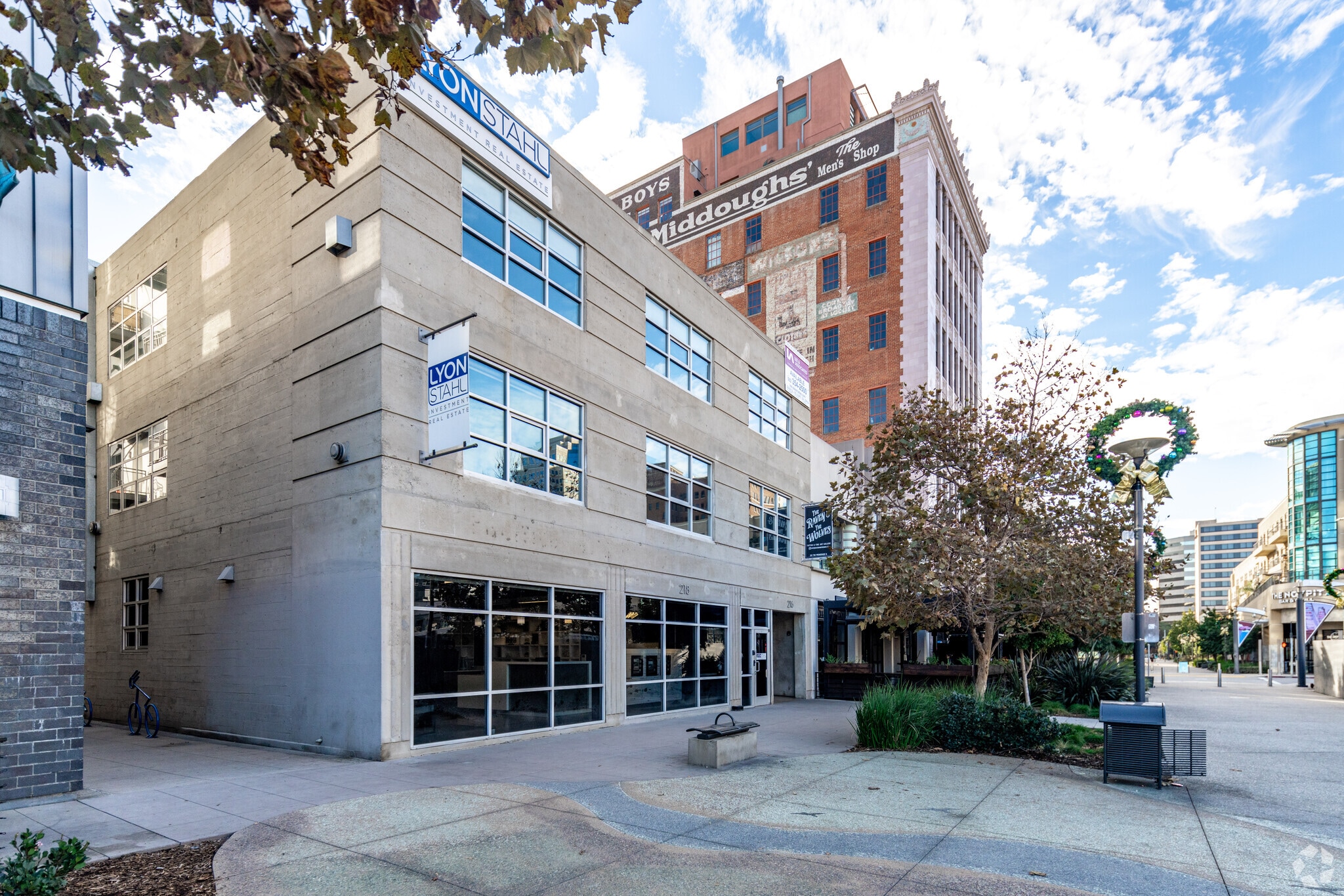 216-218 The Promenade N, Long Beach, CA à louer Photo du bâtiment- Image 1 de 8